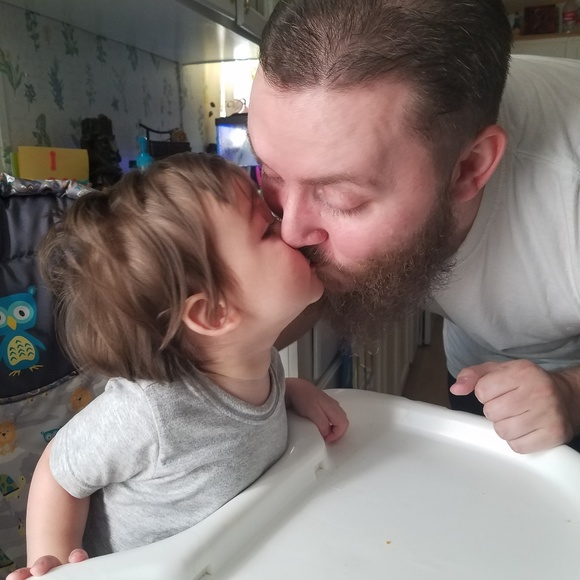 Meet your Posher, Candy - Picture 3 of 4